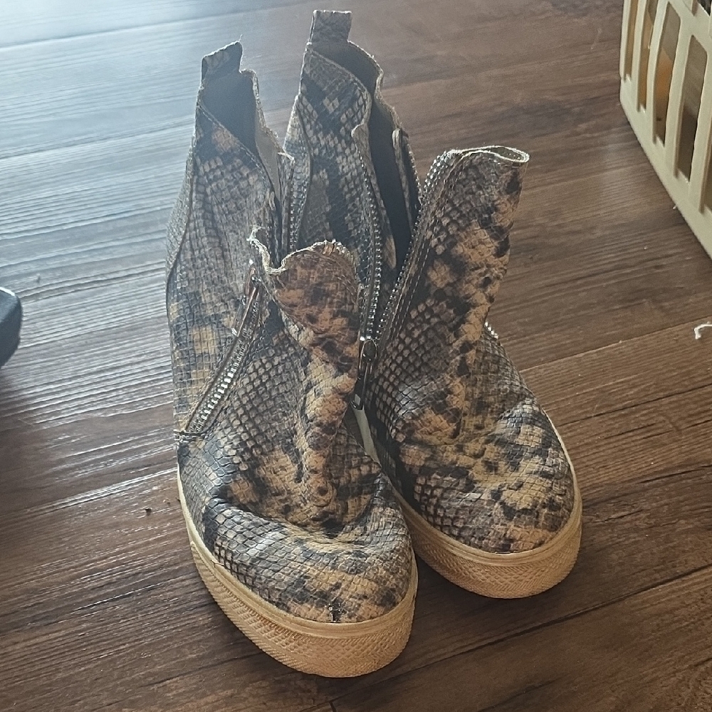 Steve Madden Snake-Print Platform Heeled Ankle Boots in Brown